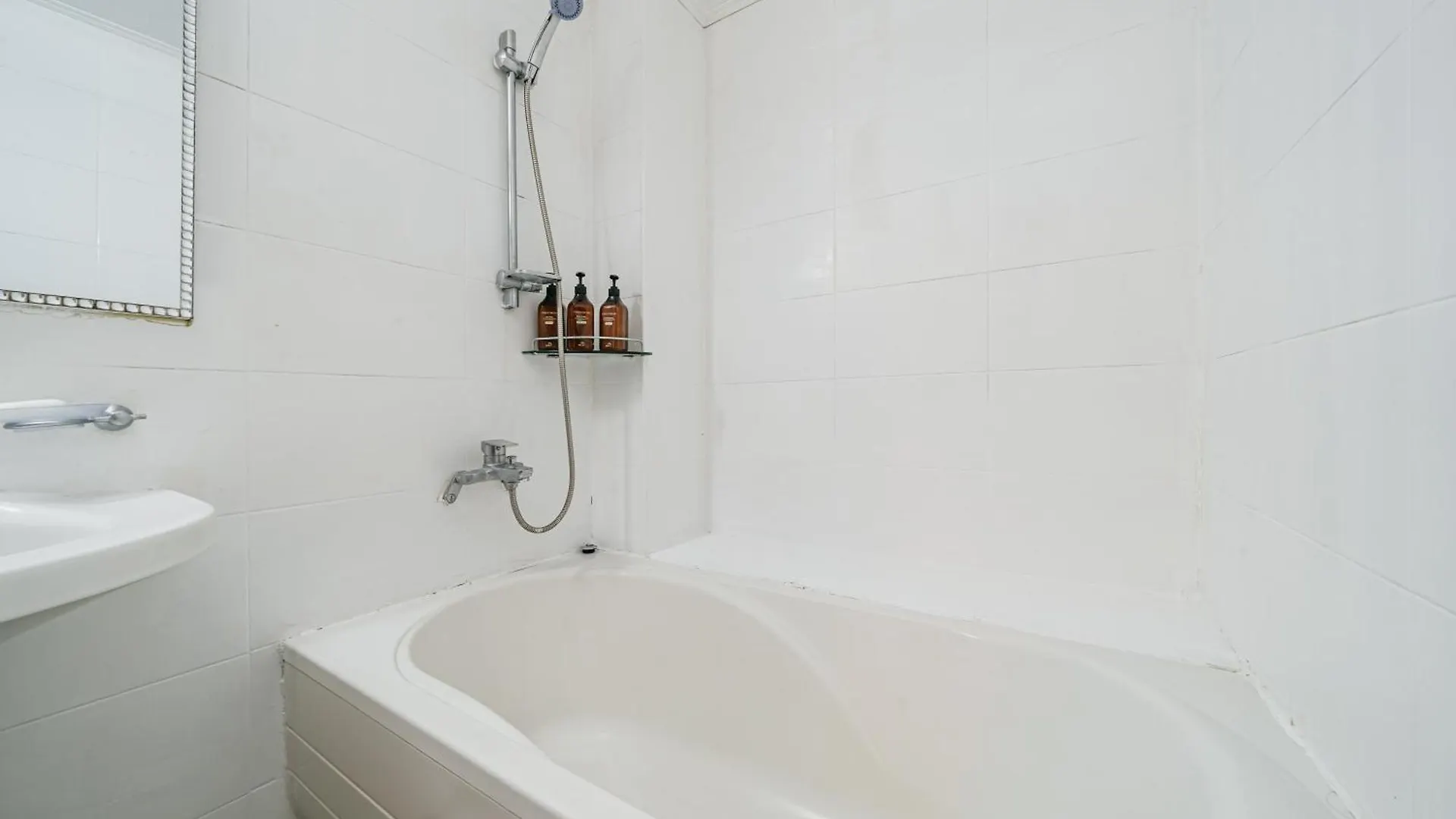 Jeju B Hotel 2*,  Νότια Κορέα