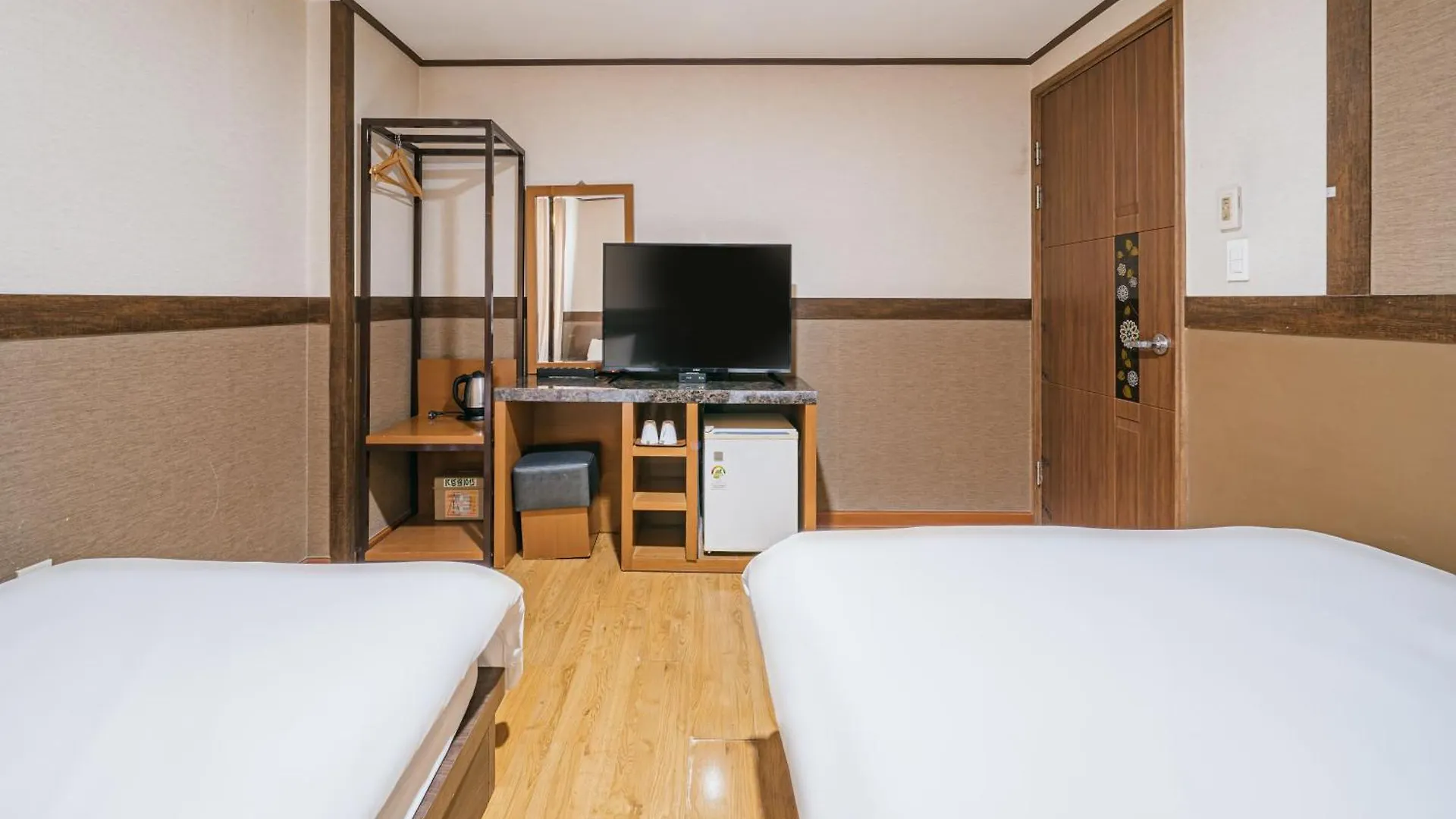 Jeju B Hotel